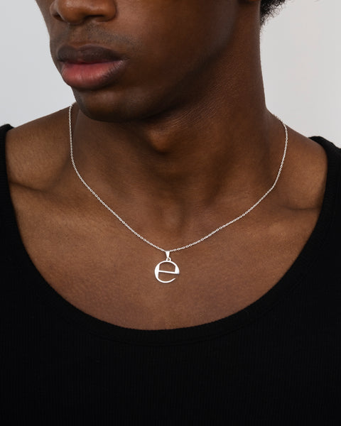 e NeCKLACe